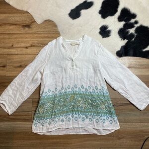white Cynthia Rowley linen tunic blouse featuring a V-neckline and long sleeves